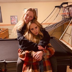 Meet your Posher, Ana